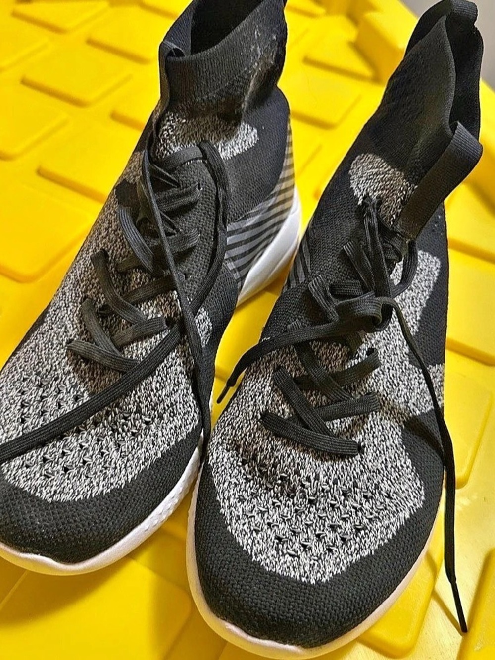 Reebok Sock Runner Ultraknit Black & White Athletic Shoes